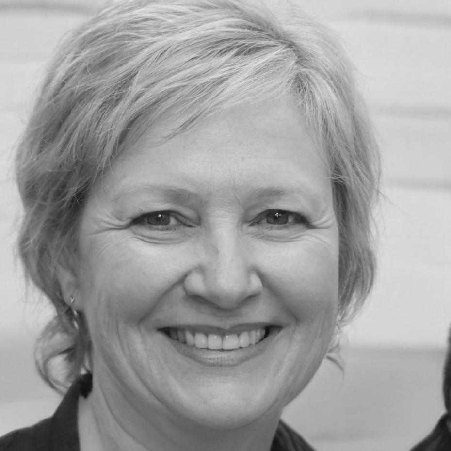 Lisa Müller, Finanzanalystin